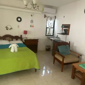 https://posada-xtakay.quintano-roohotels.com
