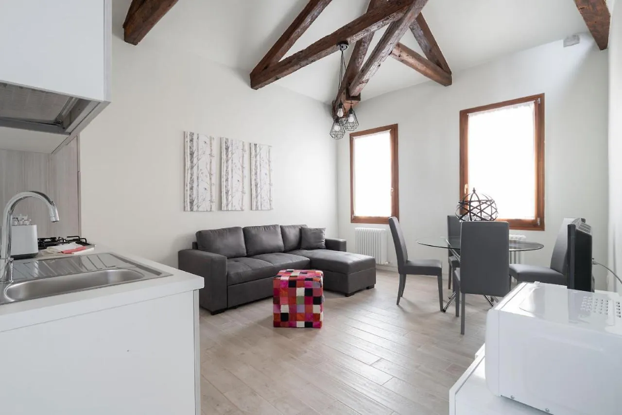 Apartments In San Marco With Canal View By Wonderful Italy Venecia Italia