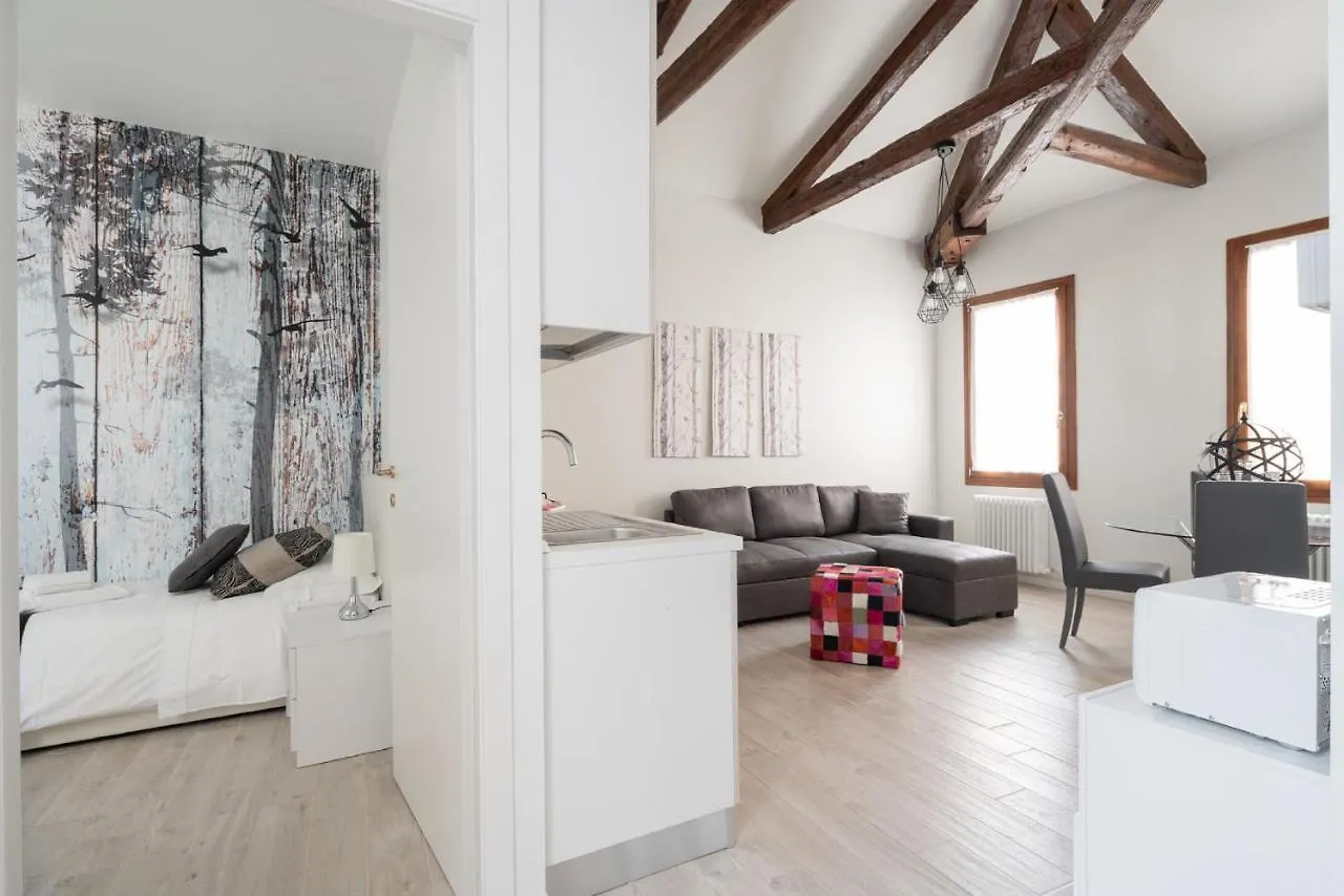 Apartments In San Marco With Canal View By Wonderful Italy Venecia 0*,  Italia